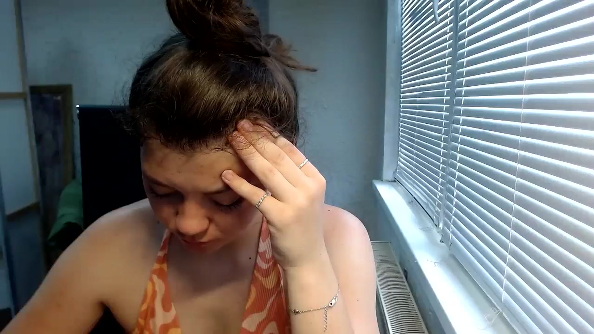 Gallery image thumbnail from SweetArinaA's myfreecams stream on, 07/18/2024, 12:32 image 6 of 20