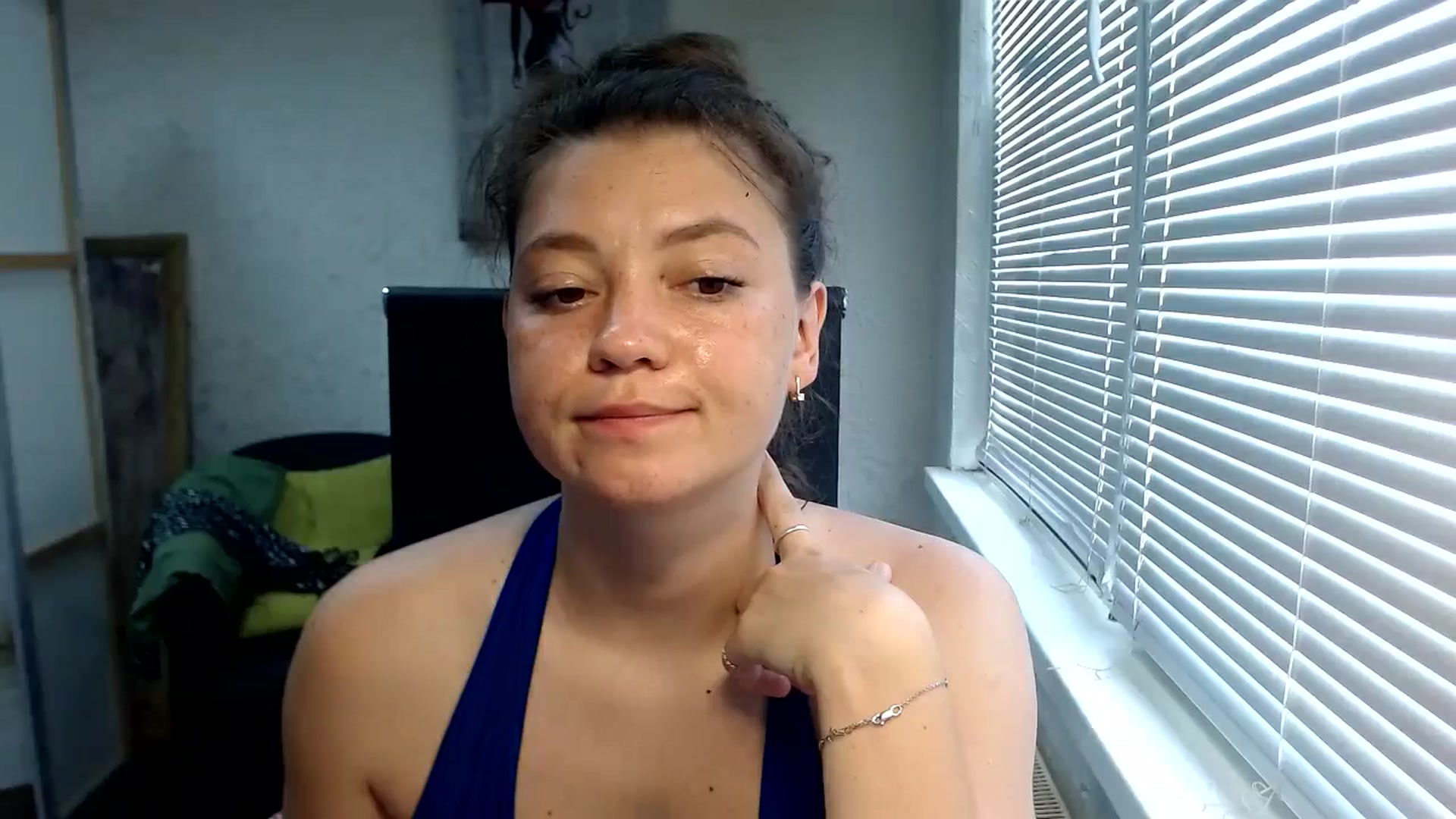 Gallery image thumbnail from SweetArinaA's myfreecams stream on, 07/18/2024, 13:41 image 18 of 20
