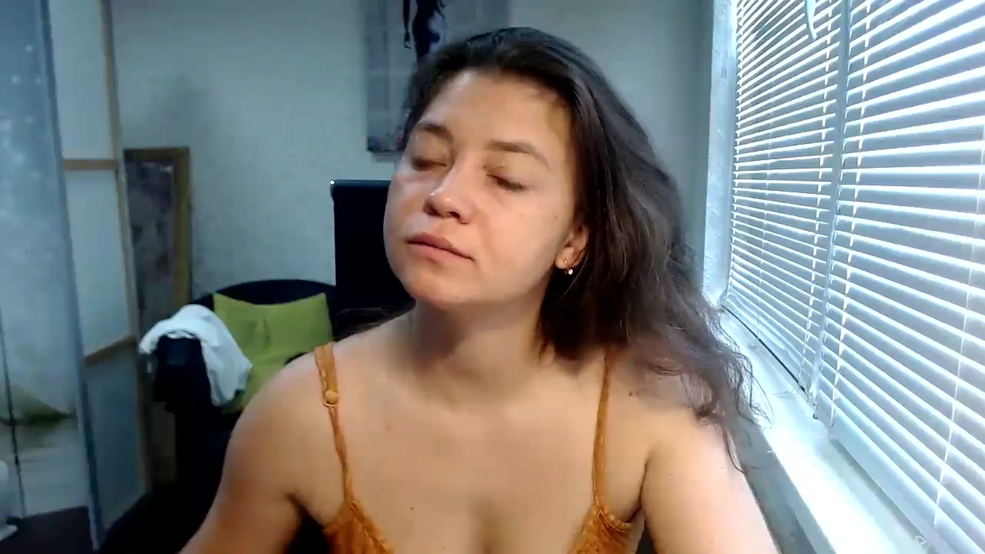 Gallery image thumbnail from SweetArinaA's myfreecams stream on, 07/19/2024, 08:31 image 17 of 20