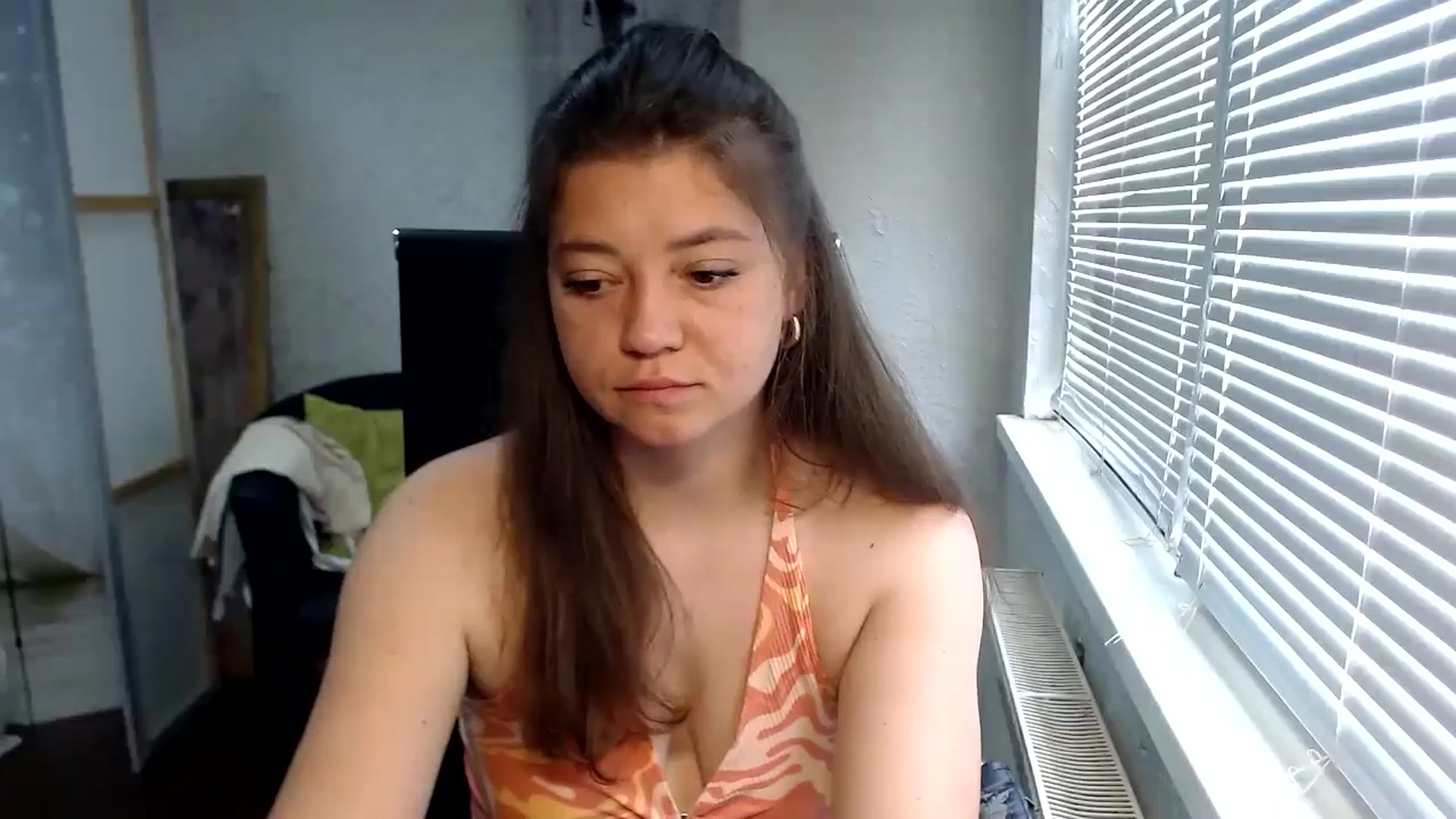Gallery image thumbnail from SweetArinaA's myfreecams stream on, 07/21/2024, 09:49 image 11 of 20