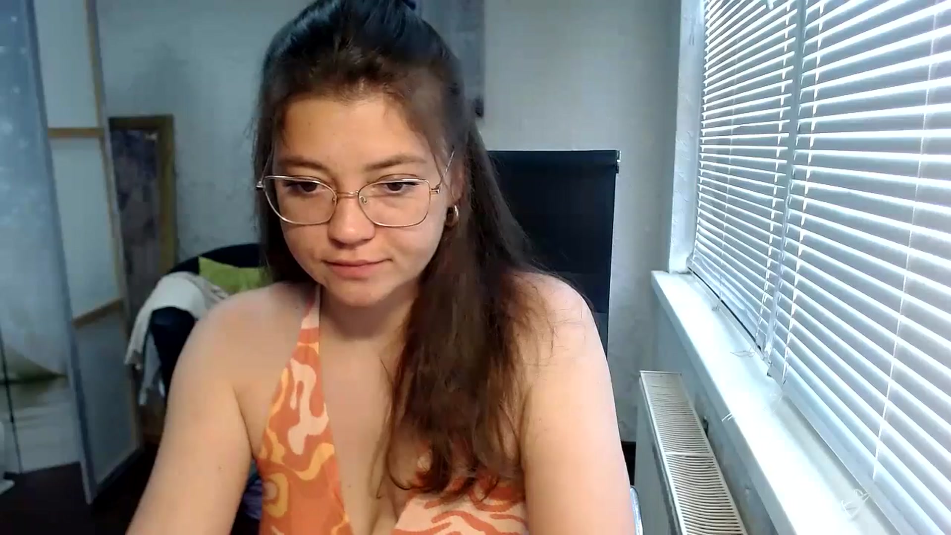 Gallery image thumbnail from SweetArinaA's myfreecams stream on, 07/21/2024, 09:49 image 19 of 20