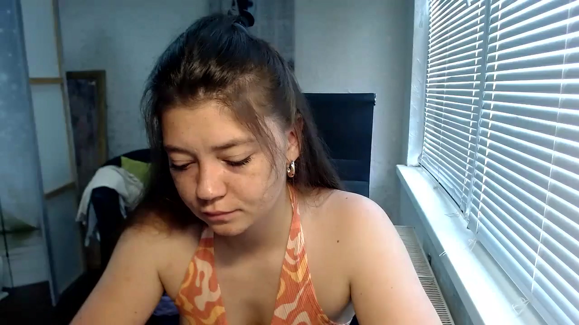 Gallery image thumbnail from SweetArinaA's myfreecams stream on, 07/21/2024, 09:49 image 7 of 20