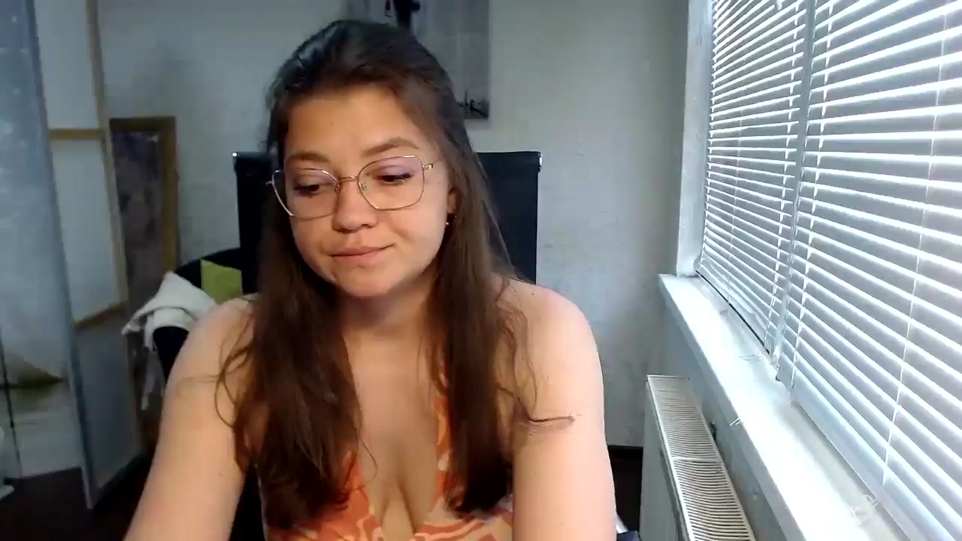 Gallery image thumbnail from SweetArinaA's myfreecams stream on, 07/21/2024, 11:49 image 5 of 20