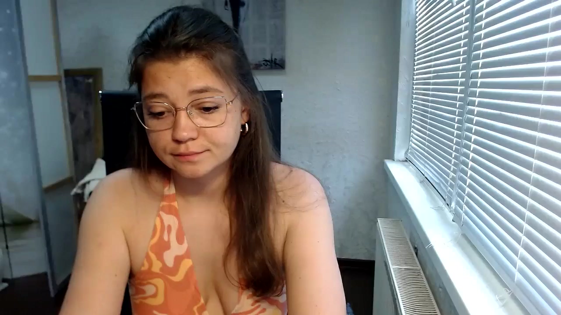 Gallery image thumbnail from SweetArinaA's myfreecams stream on, 07/21/2024, 11:49 image 4 of 20