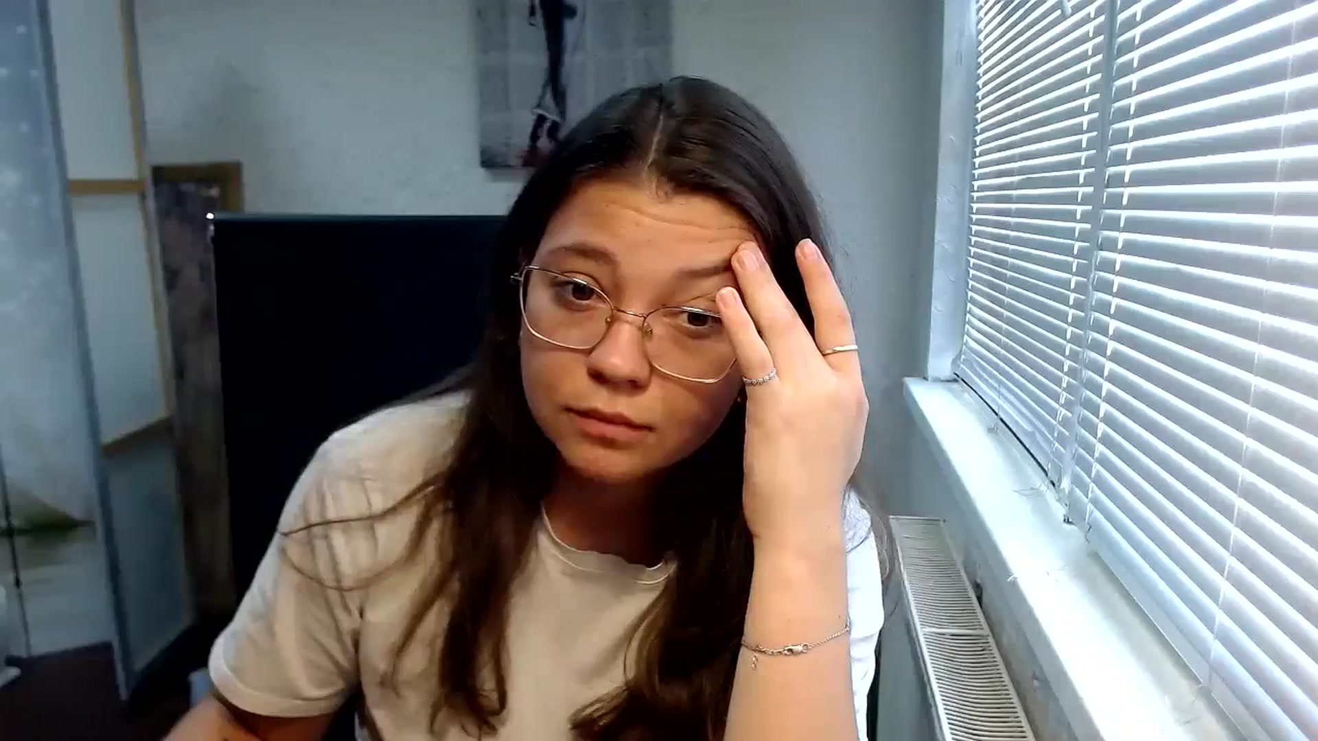 Gallery image thumbnail from SweetArinaA's myfreecams stream on, 07/22/2024, 10:34 image 6 of 20