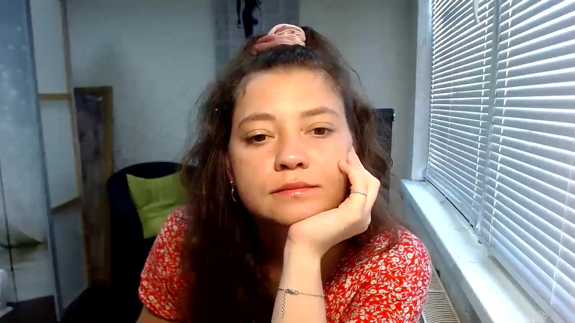 Gallery image thumbnail from SweetArinaA's myfreecams stream on, 07/23/2024, 10:20 image 8 of 20
