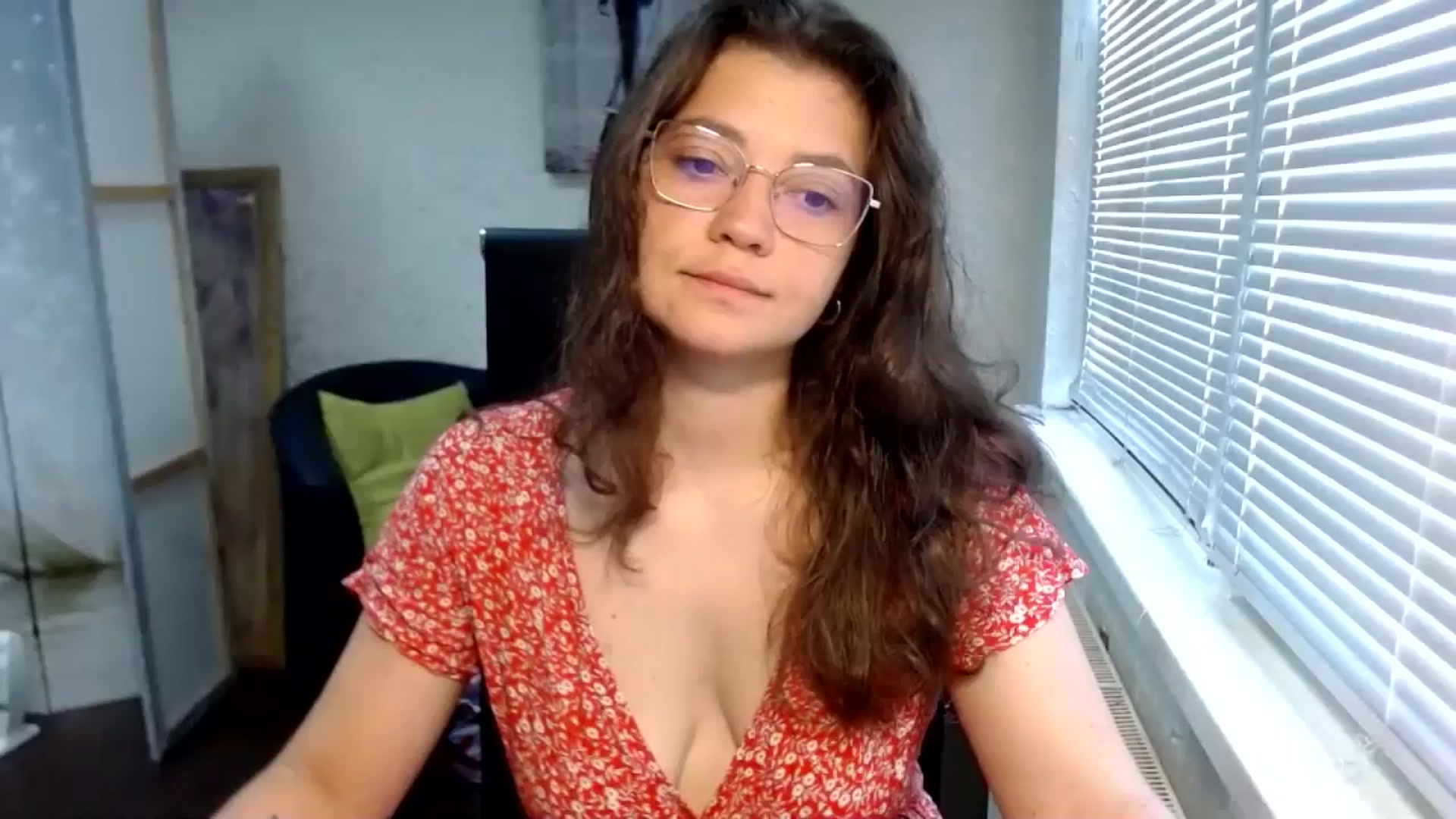 Gallery image thumbnail from SweetArinaA's myfreecams stream on, 07/23/2024, 10:20 image 1 of 20