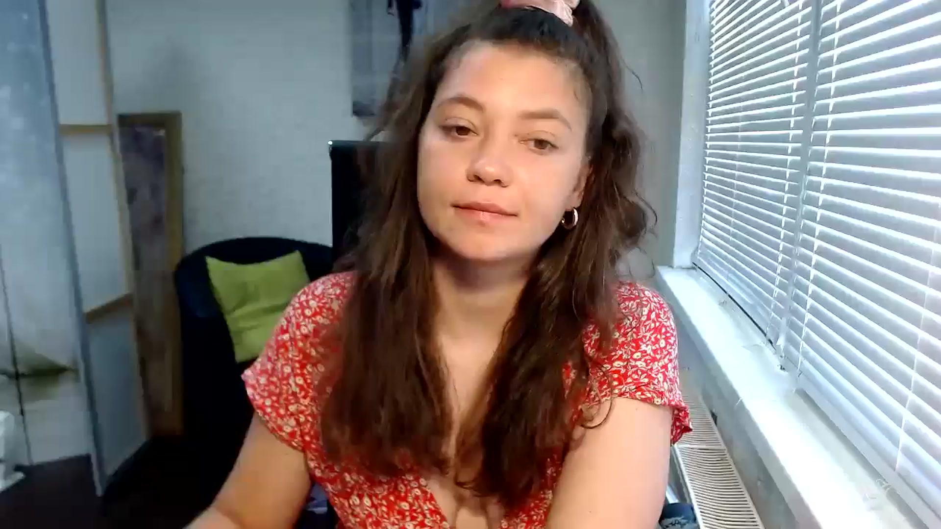 Gallery image thumbnail from SweetArinaA's myfreecams stream on, 07/23/2024, 10:20 image 18 of 20