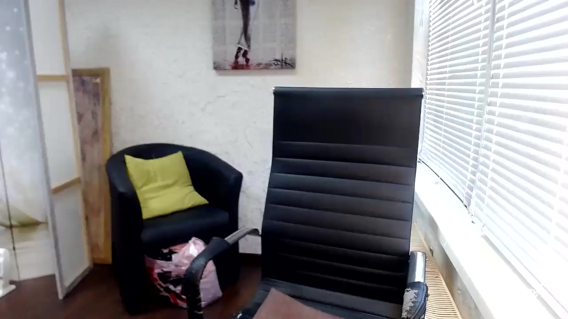Gallery image thumbnail from SweetArinaA's myfreecams stream on, 07/23/2024, 10:20 image 14 of 20