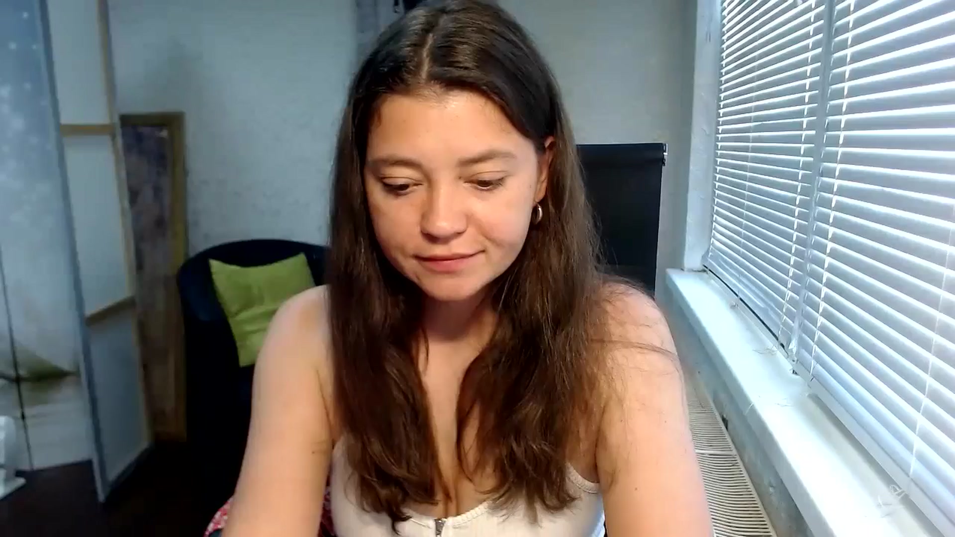 Gallery image thumbnail from SweetArinaA's myfreecams stream on, 07/23/2024, 11:59 image 7 of 20