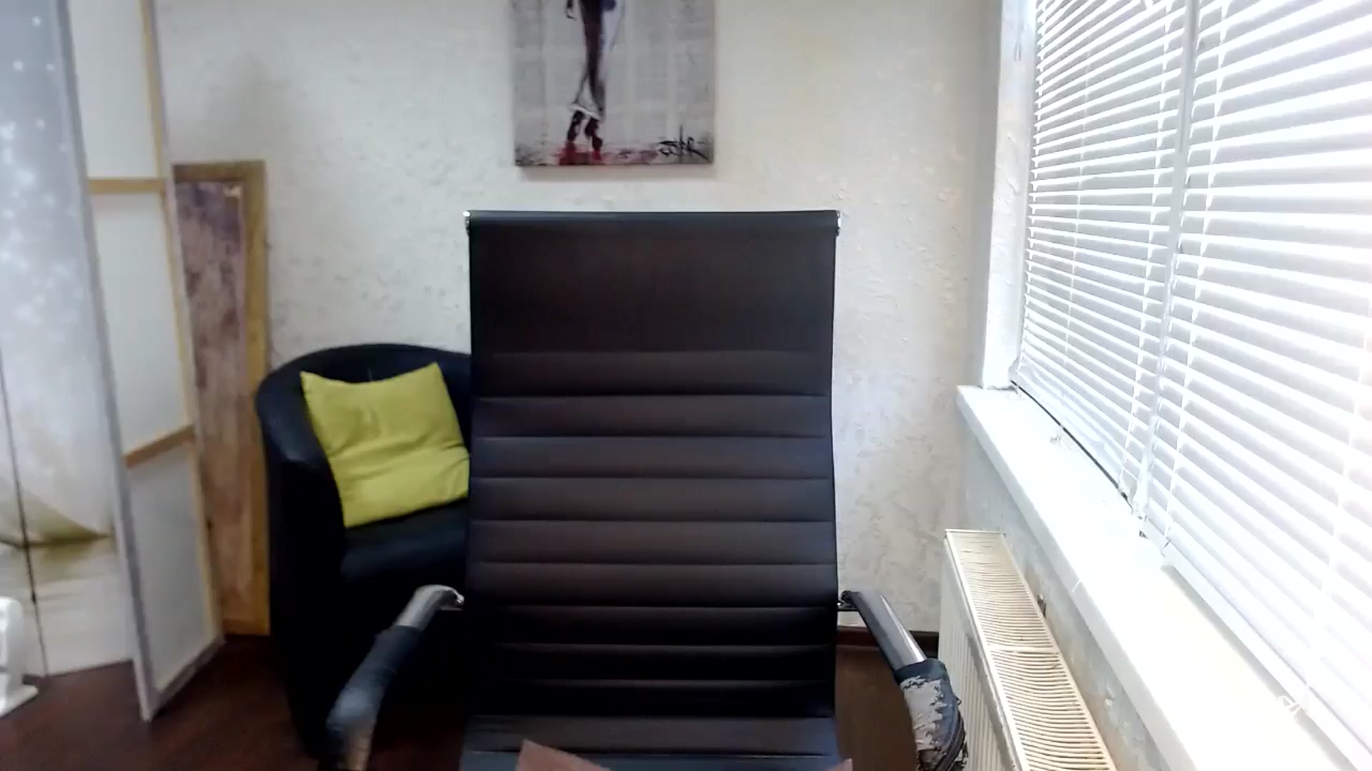 Gallery image thumbnail from SweetArinaA's myfreecams stream on, 07/23/2024, 11:59 image 18 of 20