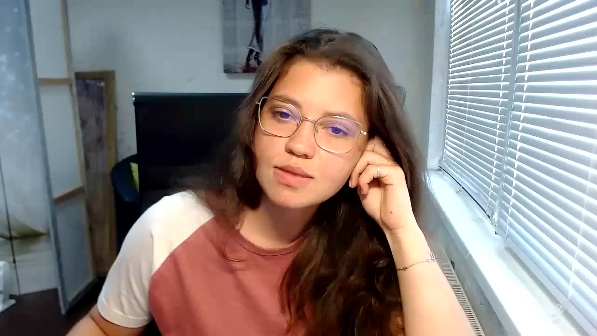 Gallery image thumbnail from SweetArinaA's myfreecams stream on, 07/23/2024, 12:45 image 2 of 20