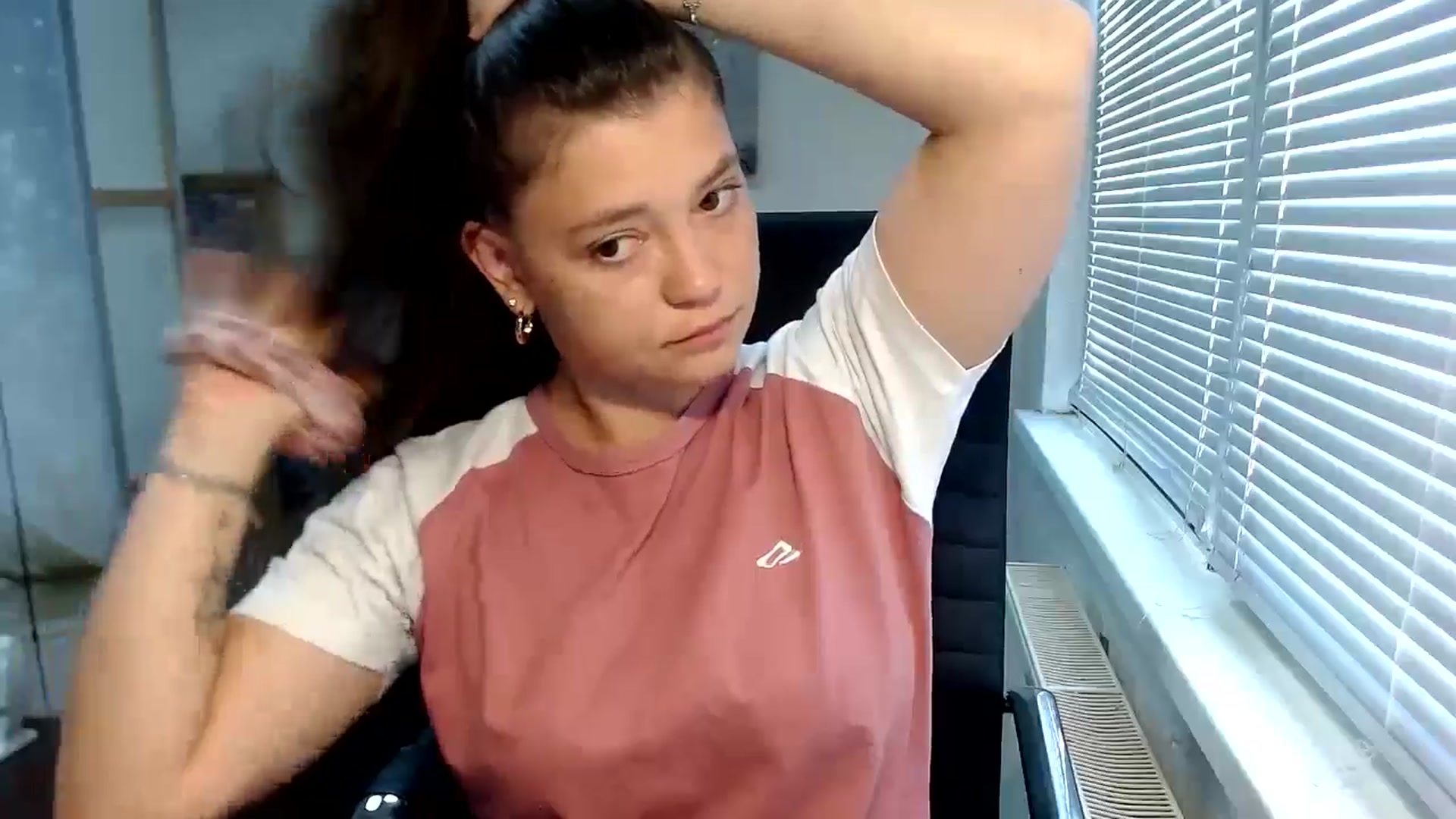 Gallery image thumbnail from SweetArinaA's myfreecams stream on, 07/23/2024, 12:45 image 11 of 20