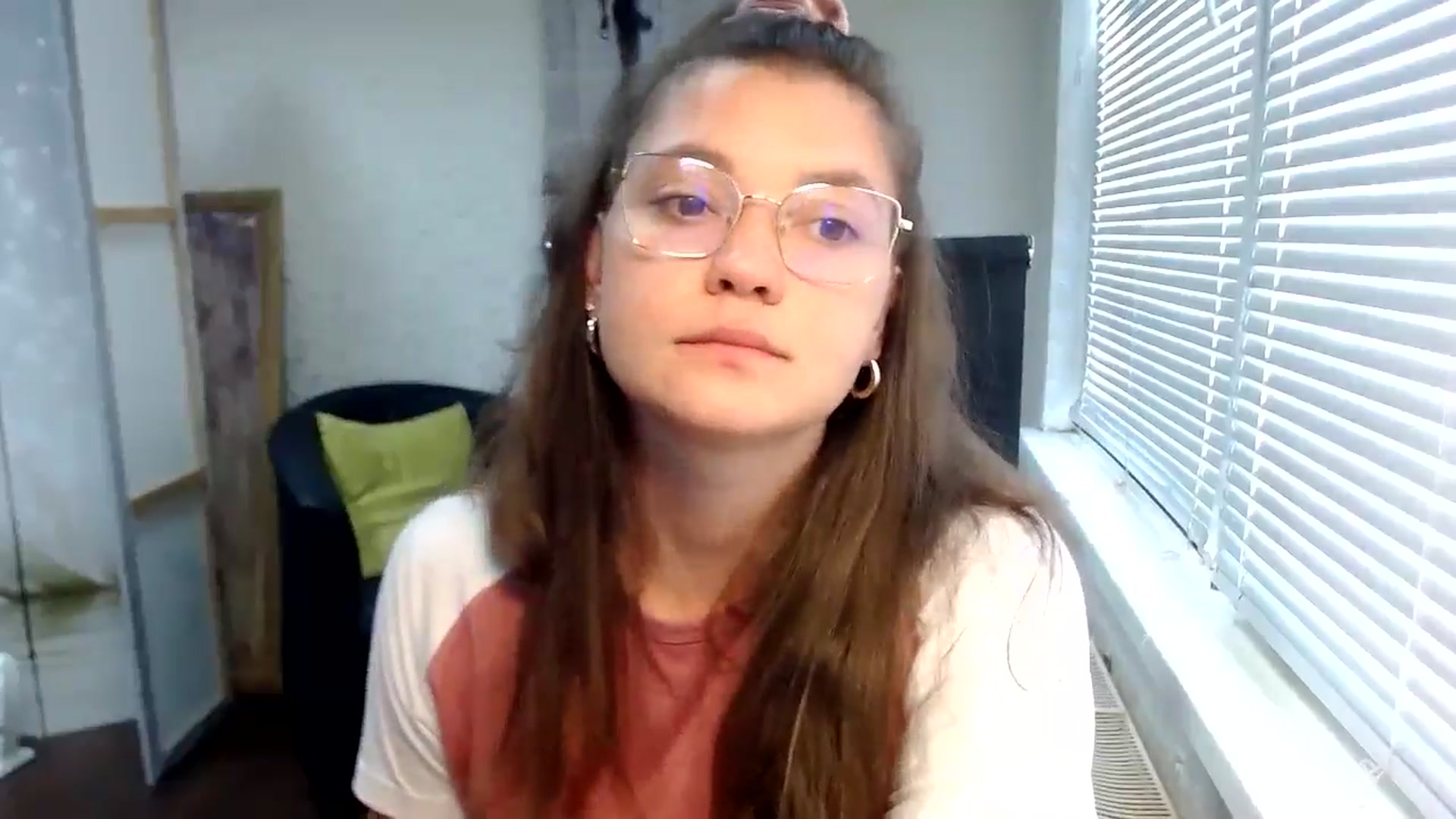 Gallery image thumbnail from SweetArinaA's myfreecams stream on, 07/23/2024, 13:17 image 7 of 20