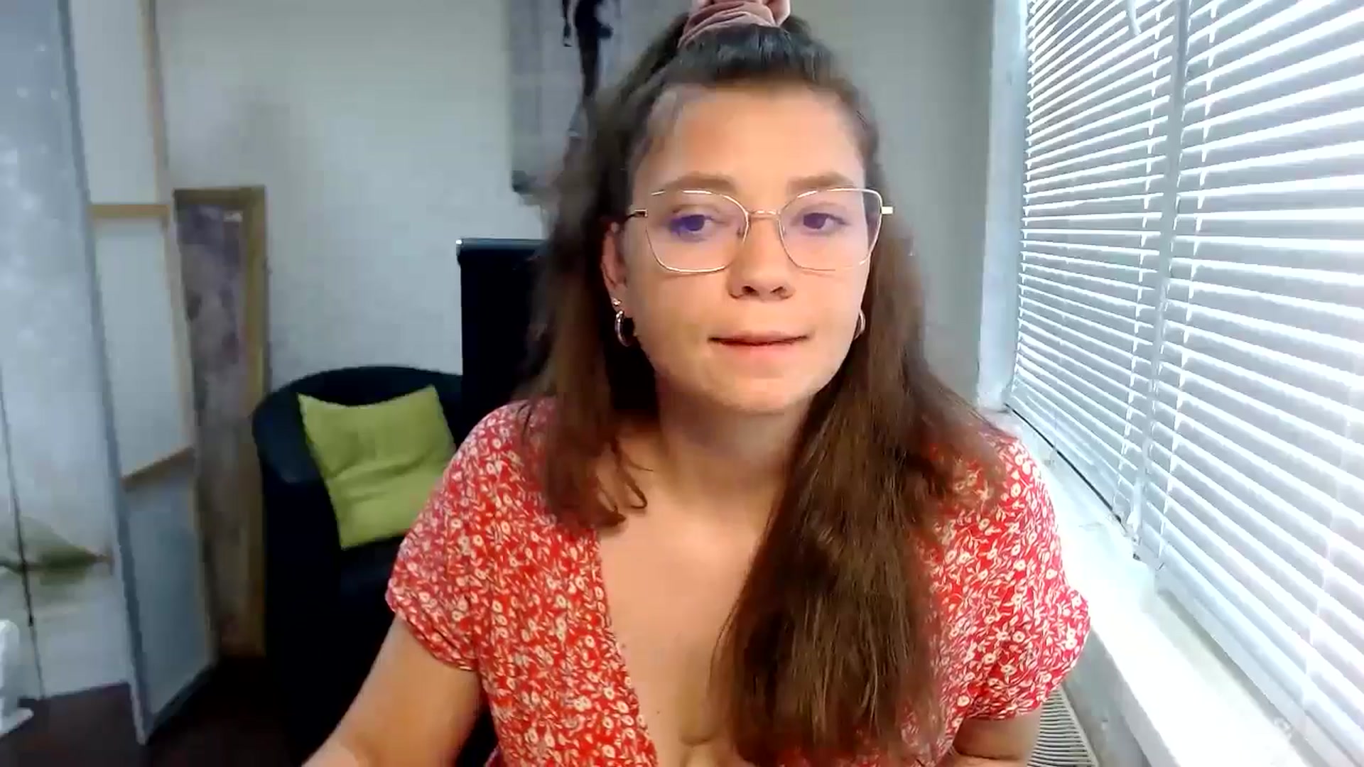 Gallery image thumbnail from SweetArinaA's myfreecams stream on, 07/23/2024, 13:17 image 16 of 20