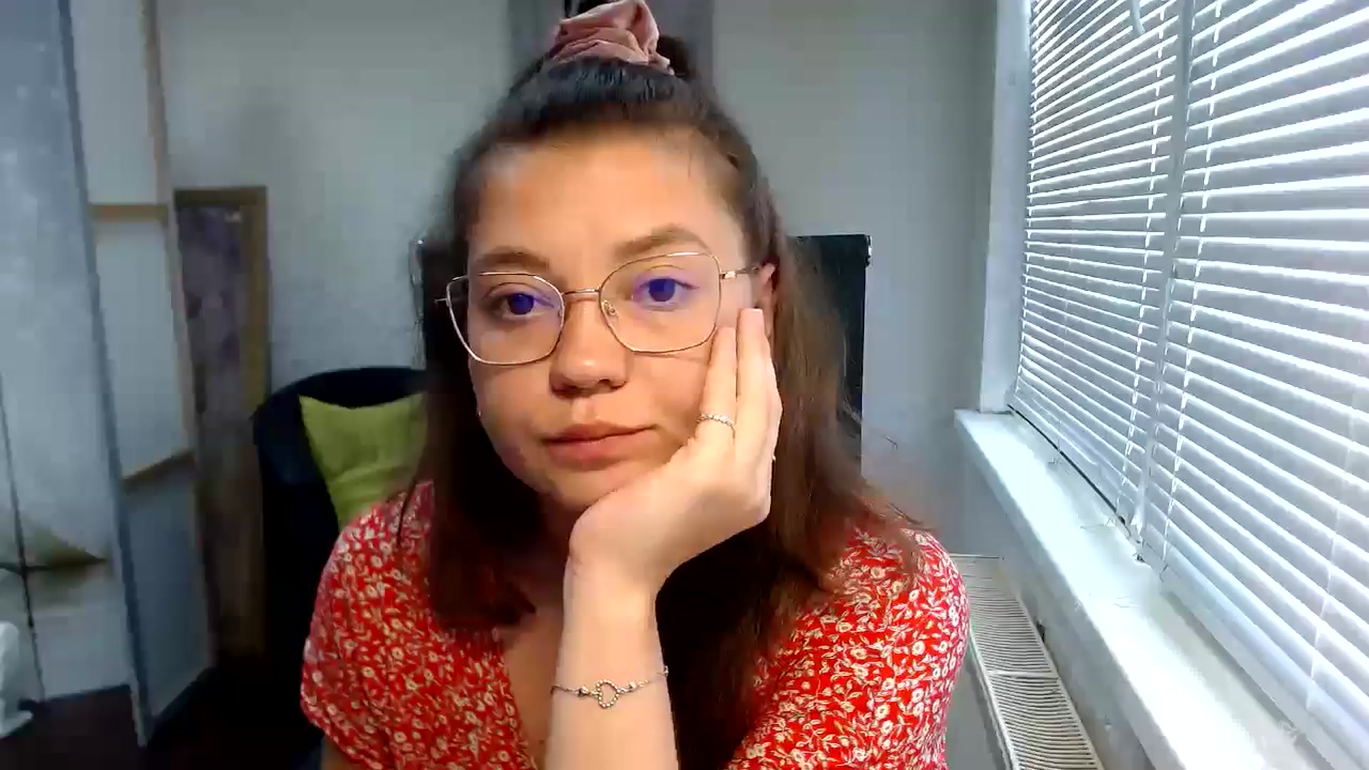 Gallery image thumbnail from SweetArinaA's myfreecams stream on, 07/23/2024, 13:17 image 18 of 20