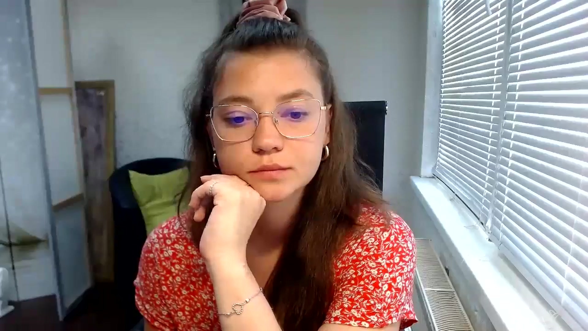 Gallery image thumbnail from SweetArinaA's myfreecams stream on, 07/23/2024, 13:17 image 19 of 20