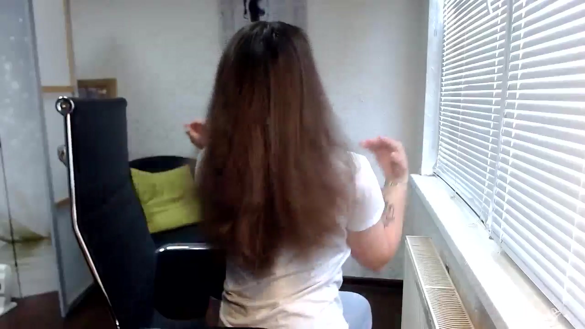 Gallery image thumbnail from SweetArinaA's myfreecams stream on, 07/24/2024, 07:24 image 19 of 20