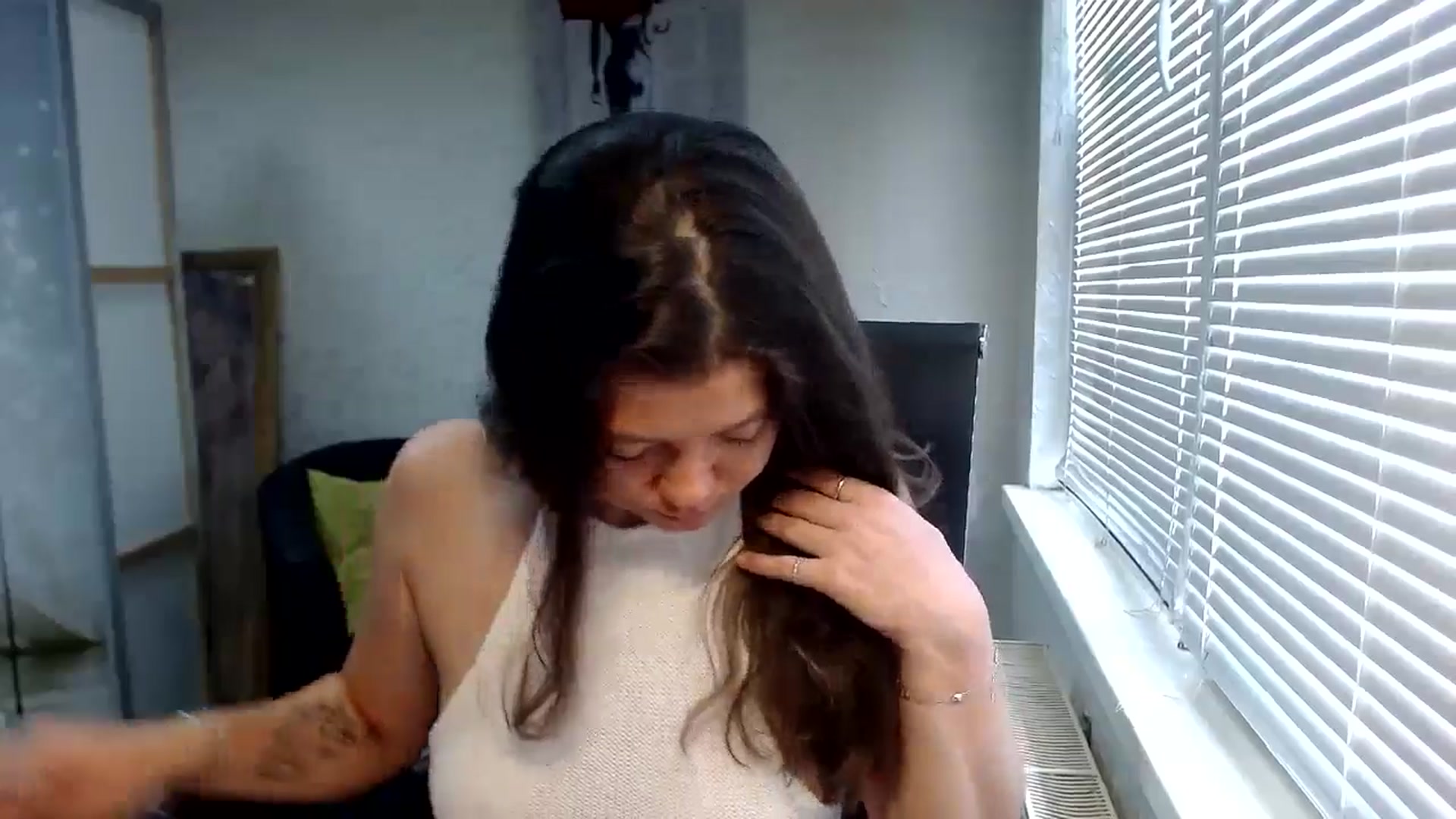 Gallery image thumbnail from SweetArinaA's myfreecams stream on, 07/24/2024, 07:52 image 12 of 20