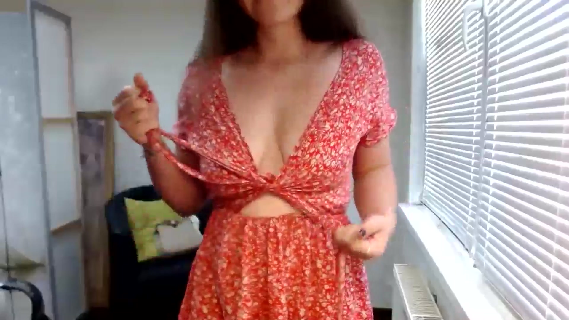 Gallery image thumbnail from SweetArinaA's myfreecams stream on, 07/25/2024, 12:44 image 11 of 20