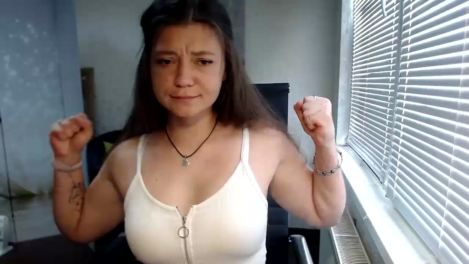 Gallery image thumbnail from SweetArinaA's myfreecams stream on, 07/27/2024, 09:21 image 6 of 20