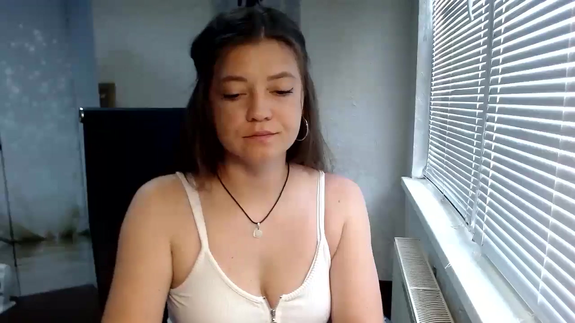 Gallery image thumbnail from SweetArinaA's myfreecams stream on, 07/27/2024, 09:21 image 3 of 20