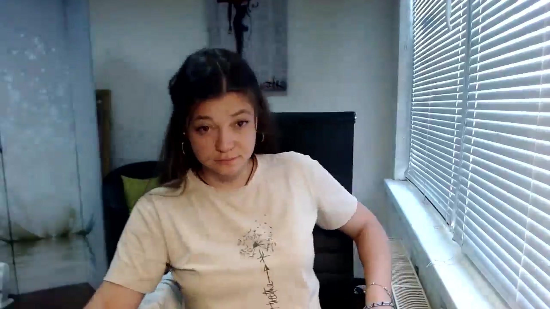 Gallery image thumbnail from SweetArinaA's myfreecams stream on, 07/27/2024, 11:18 image 13 of 20
