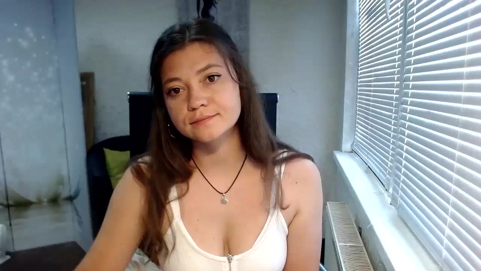 Gallery image thumbnail from SweetArinaA's myfreecams stream on, 07/27/2024, 12:20 image 2 of 20