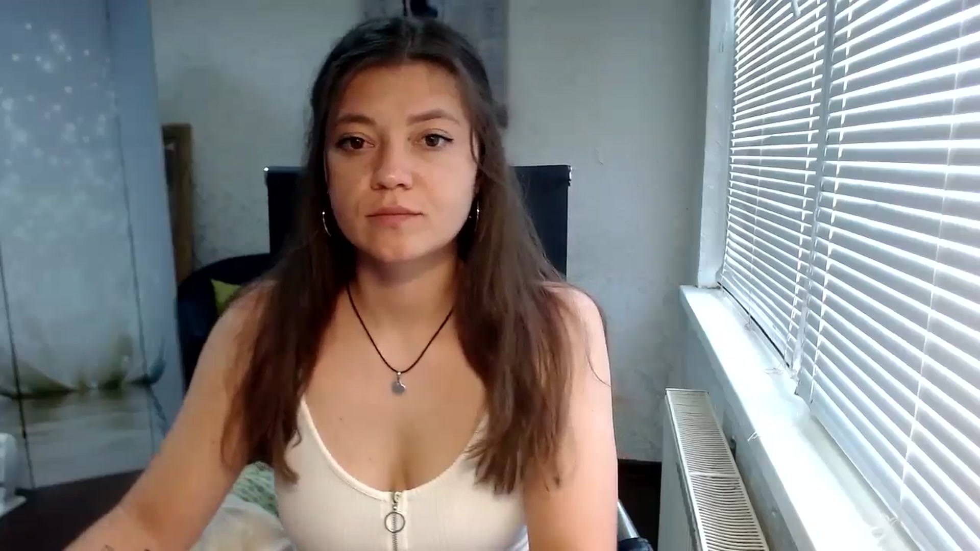 Gallery image thumbnail from SweetArinaA's myfreecams stream on, 07/27/2024, 12:20 image 17 of 20