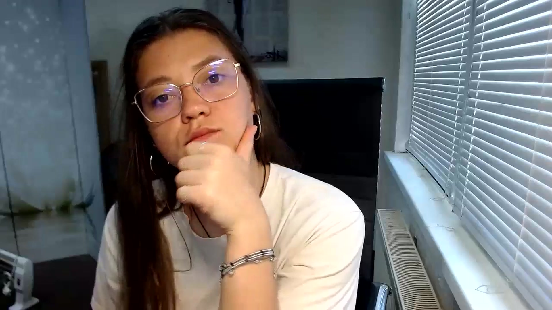 Gallery image thumbnail from SweetArinaA's myfreecams stream on, 07/28/2024, 14:52 image 5 of 20
