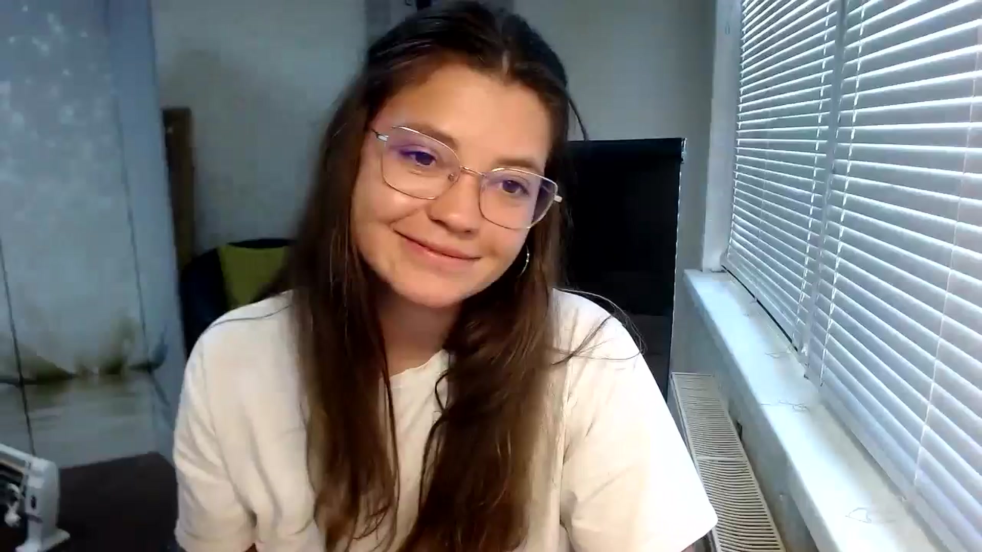 Gallery image thumbnail from SweetArinaA's myfreecams stream on, 07/28/2024, 14:52 image 1 of 20
