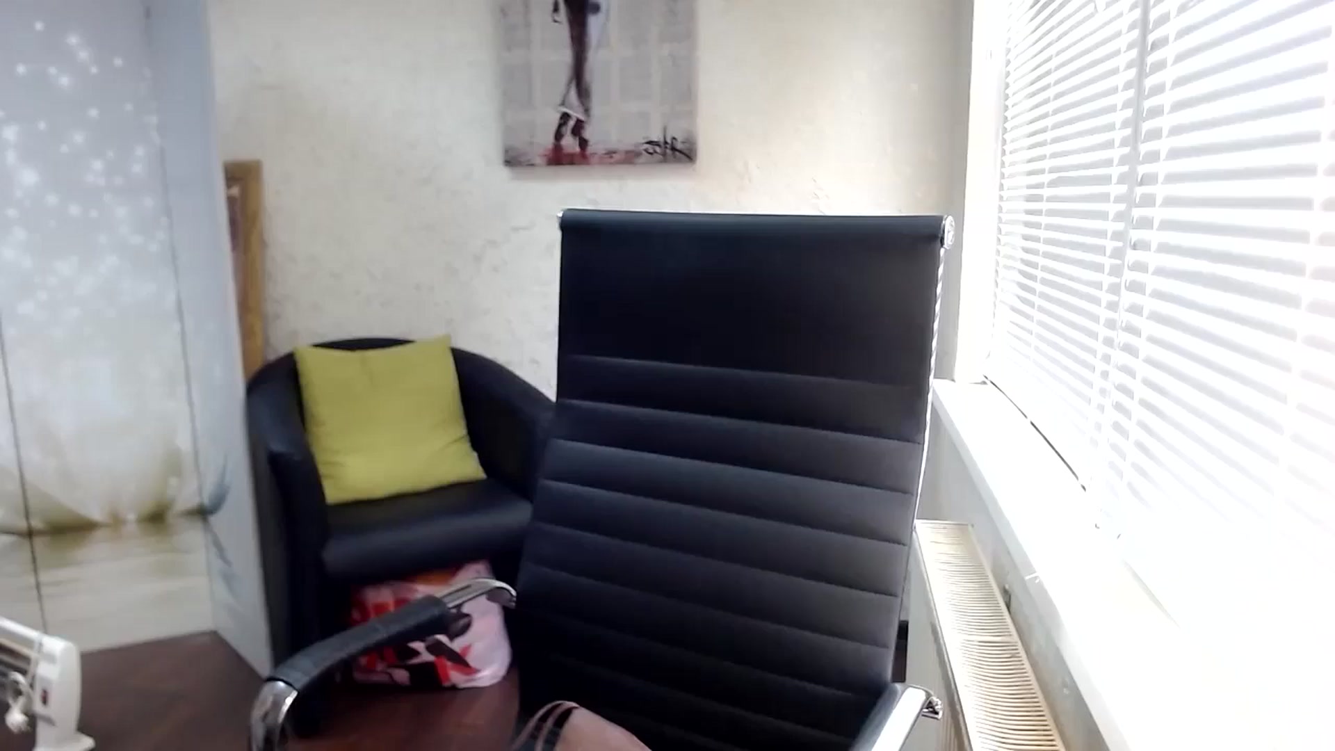 Gallery image thumbnail from SweetArinaA's myfreecams stream on, 07/30/2024, 10:40 image 7 of 20