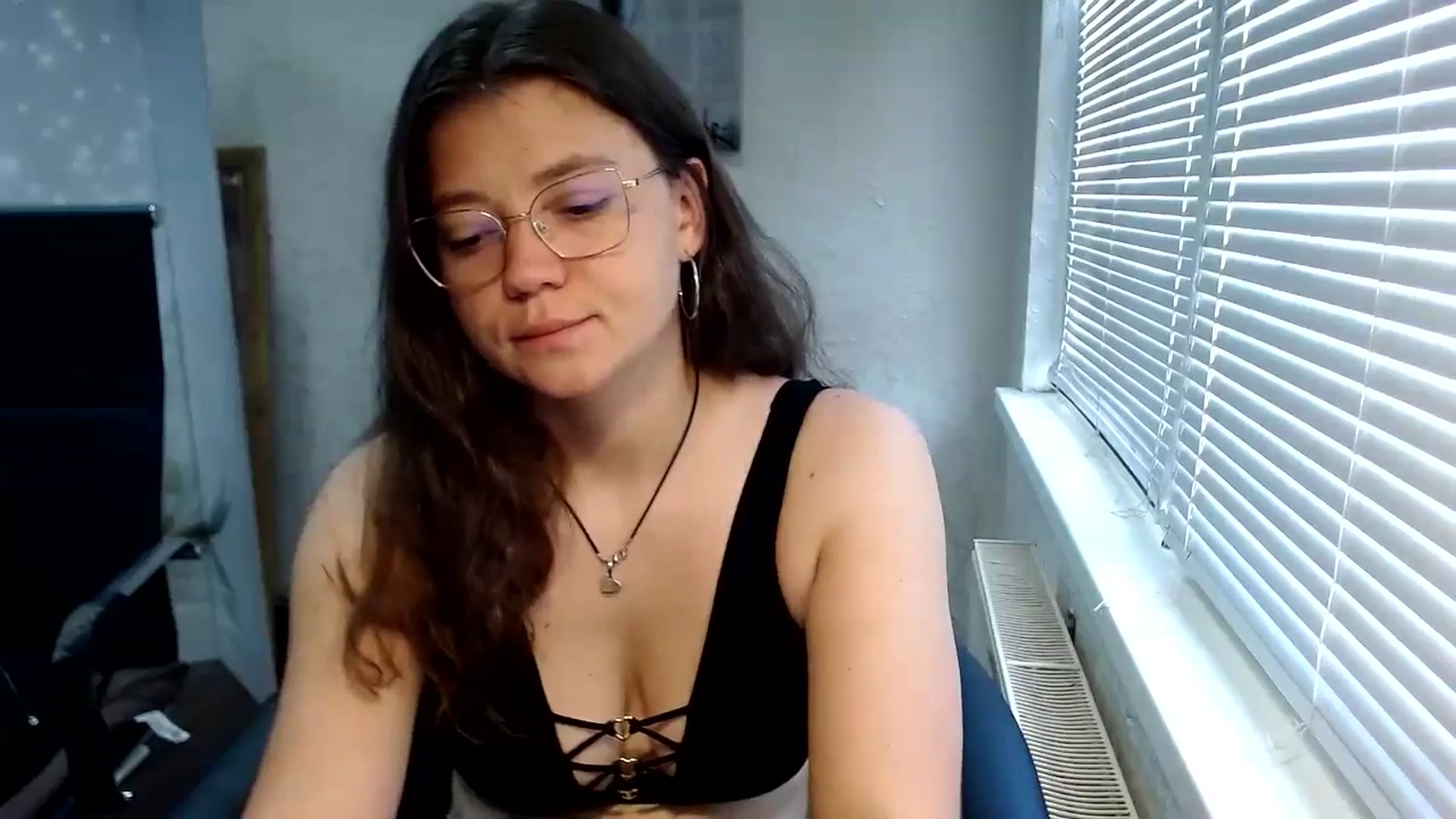 Gallery image thumbnail from SweetArinaA's myfreecams stream on, 08/09/2024, 09:11 image 4 of 20