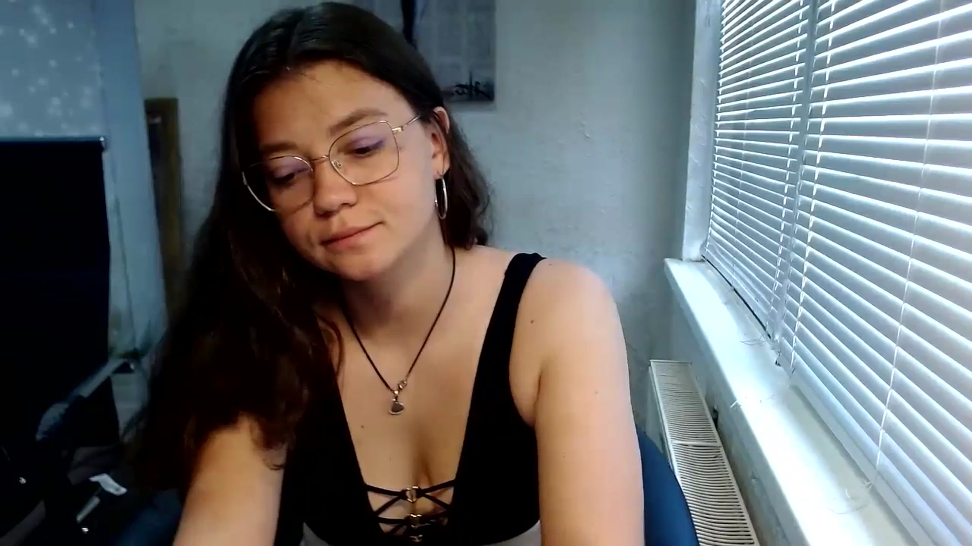 Gallery image thumbnail from SweetArinaA's myfreecams stream on, 08/09/2024, 09:11 image 3 of 20
