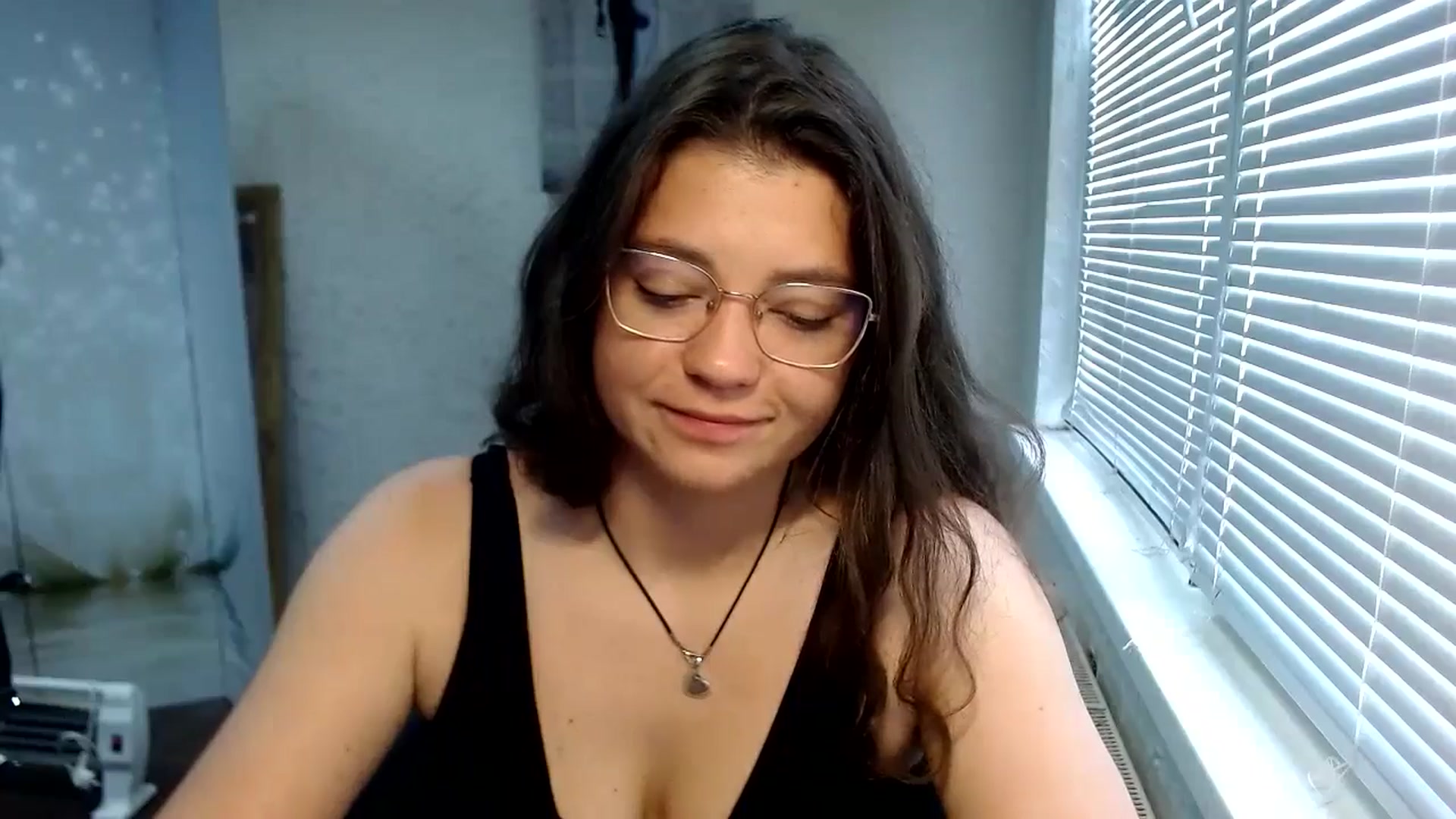 Gallery image thumbnail from SweetArinaA's myfreecams stream on, 08/09/2024, 09:11 image 17 of 20