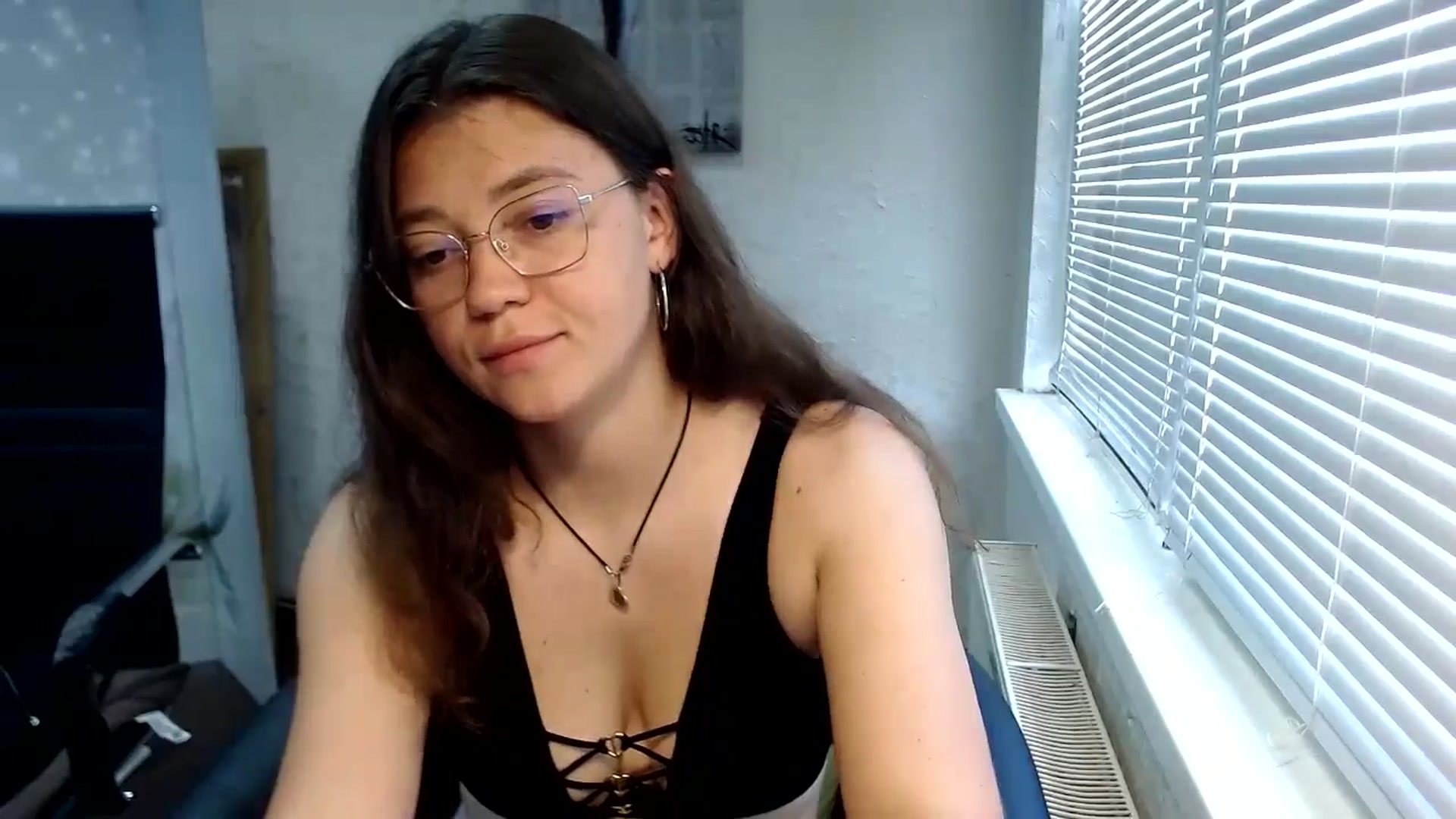 Gallery image thumbnail from SweetArinaA's myfreecams stream on, 08/09/2024, 09:11 image 2 of 20