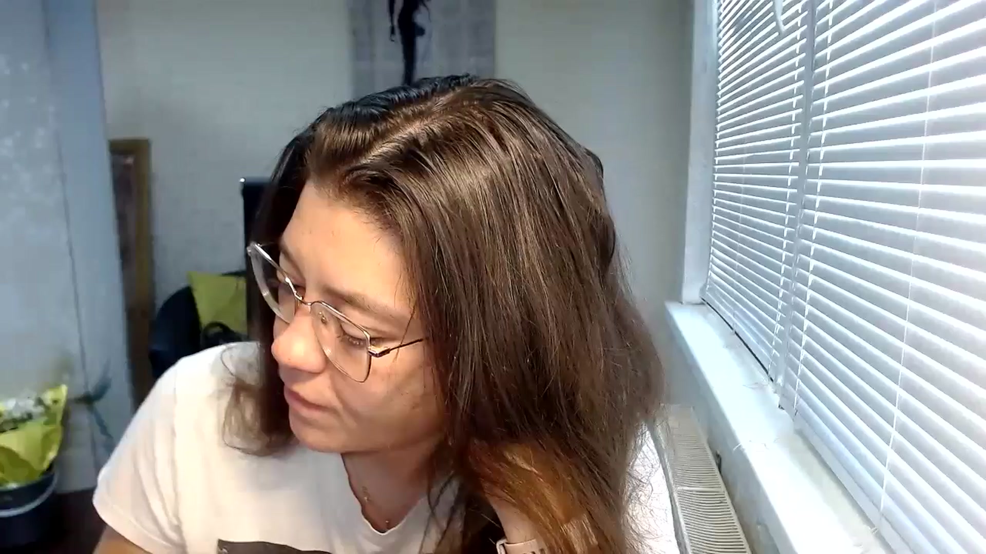 Gallery image thumbnail from SweetArinaA's myfreecams stream on, 08/18/2024, 13:26 image 6 of 20