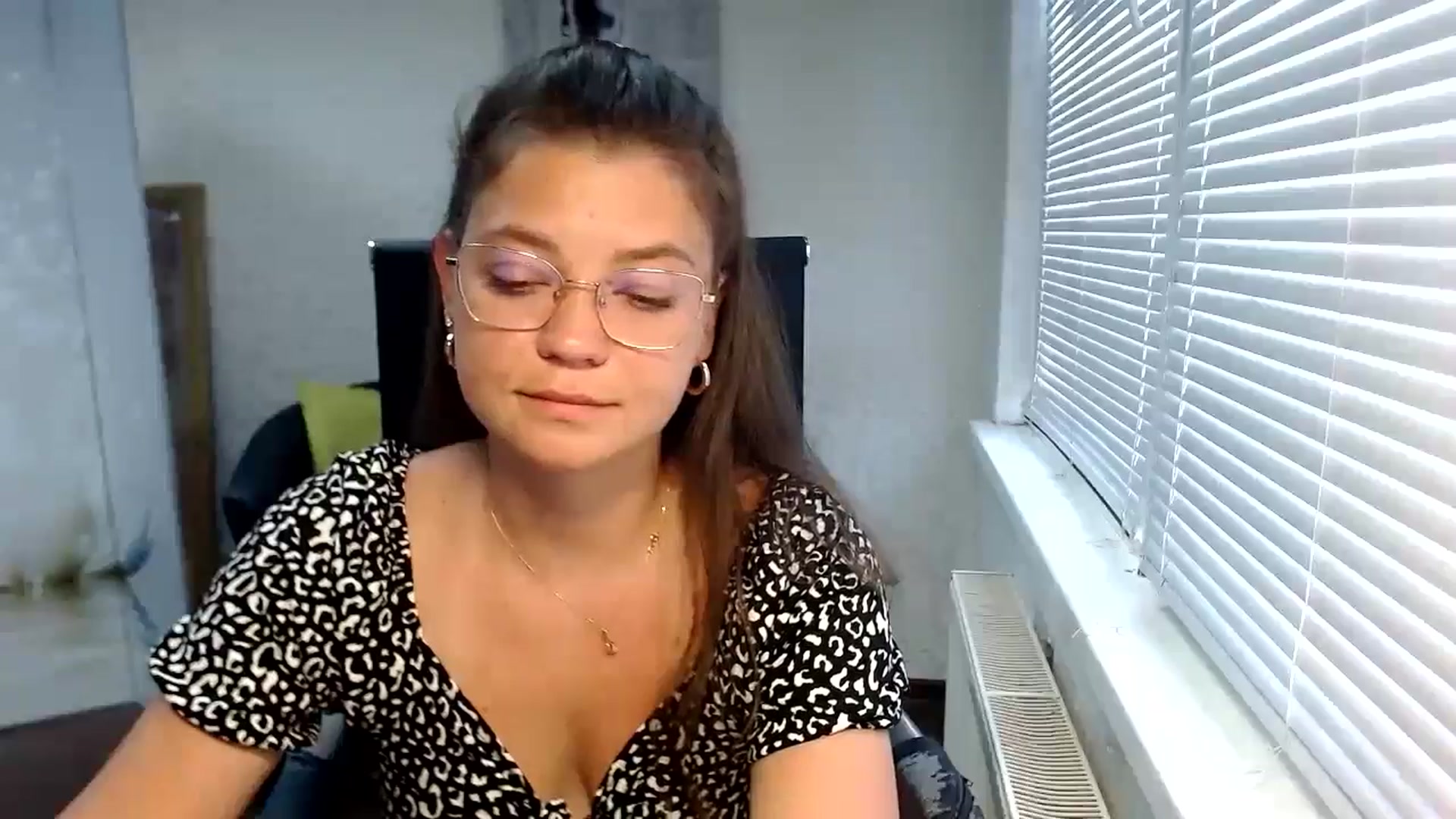 Gallery image thumbnail from SweetArinaA's myfreecams stream on, 08/31/2024, 15:22 image 14 of 20