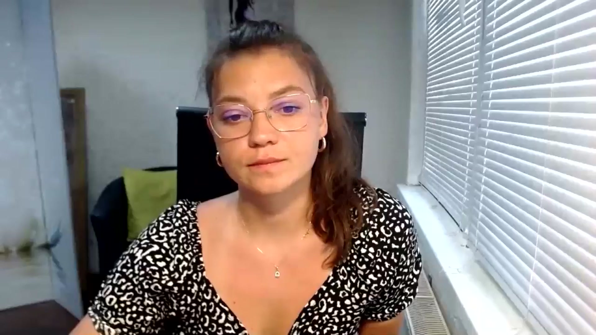 Gallery image thumbnail from SweetArinaA's myfreecams stream on, 08/31/2024, 16:04 image 3 of 20