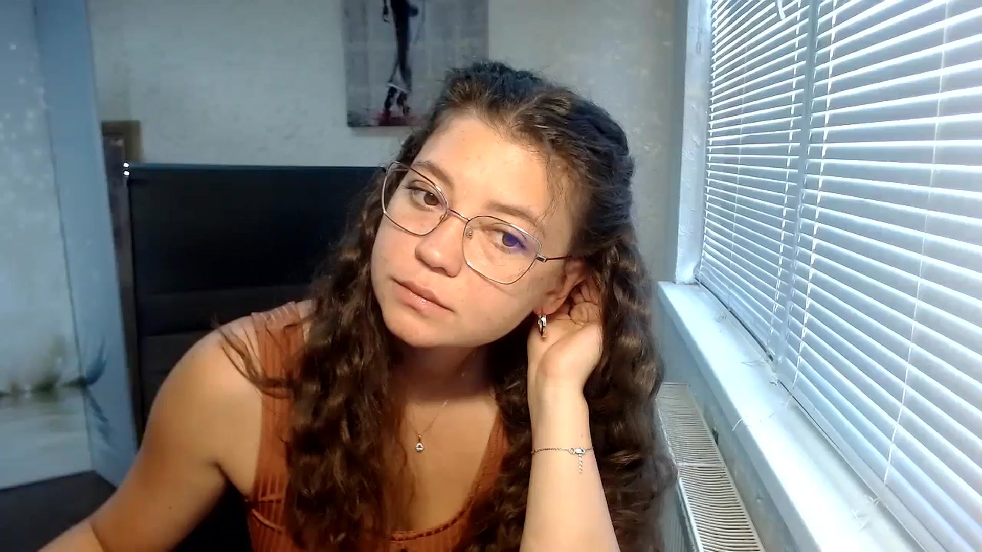 Gallery image thumbnail from SweetArinaA's myfreecams stream on, 09/09/2024, 07:45 image 1 of 20