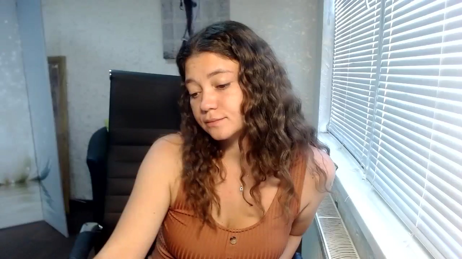 Gallery image thumbnail from SweetArinaA's myfreecams stream on, 09/09/2024, 09:19 image 3 of 20