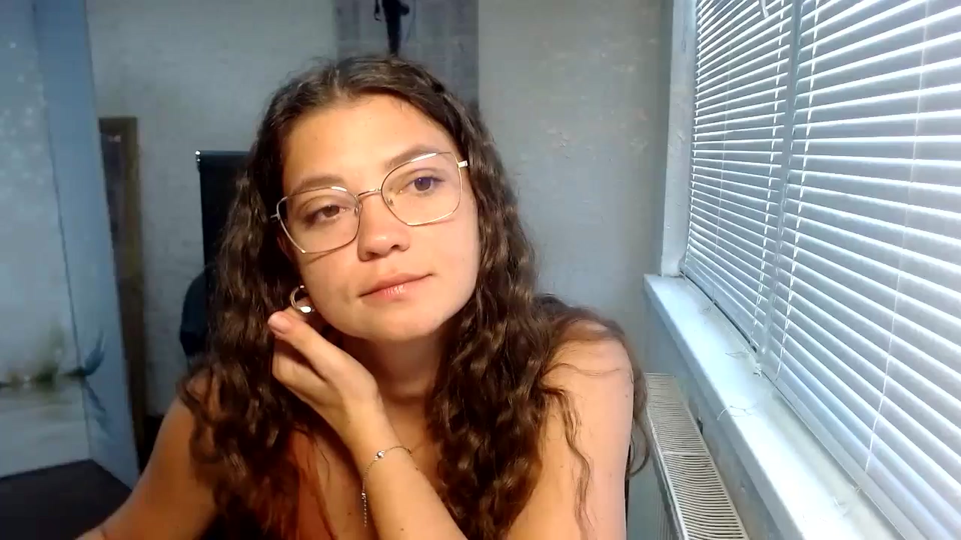 Gallery image thumbnail from SweetArinaA's myfreecams stream on, 09/09/2024, 09:56 image 1 of 20