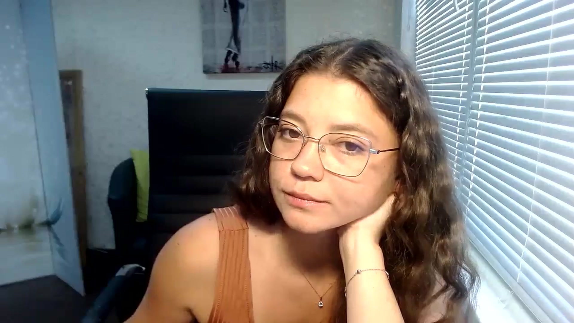 Gallery image thumbnail from SweetArinaA's myfreecams stream on, 09/09/2024, 09:56 image 9 of 20
