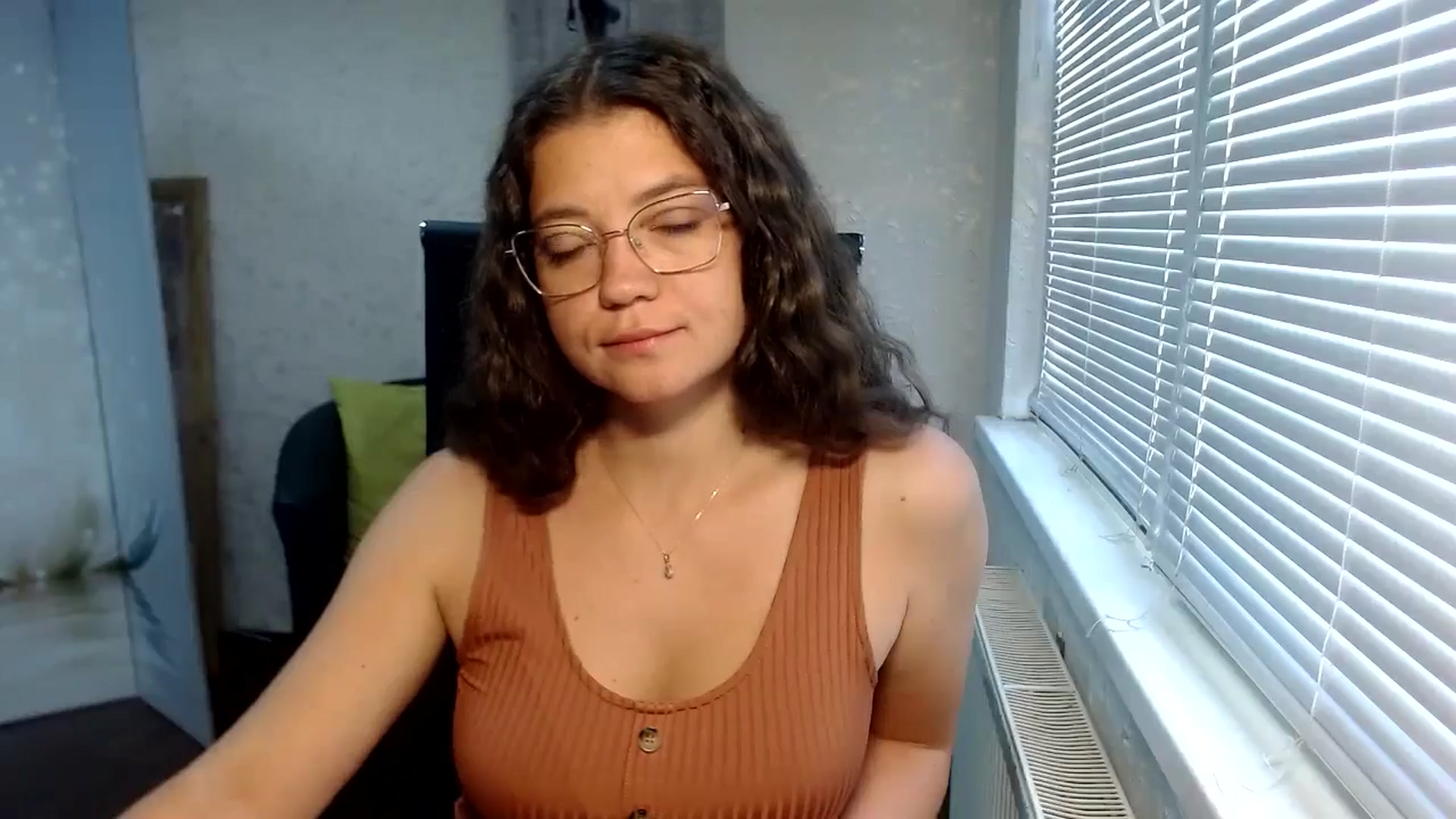 Gallery image thumbnail from SweetArinaA's myfreecams stream on, 09/09/2024, 09:56 image 10 of 20