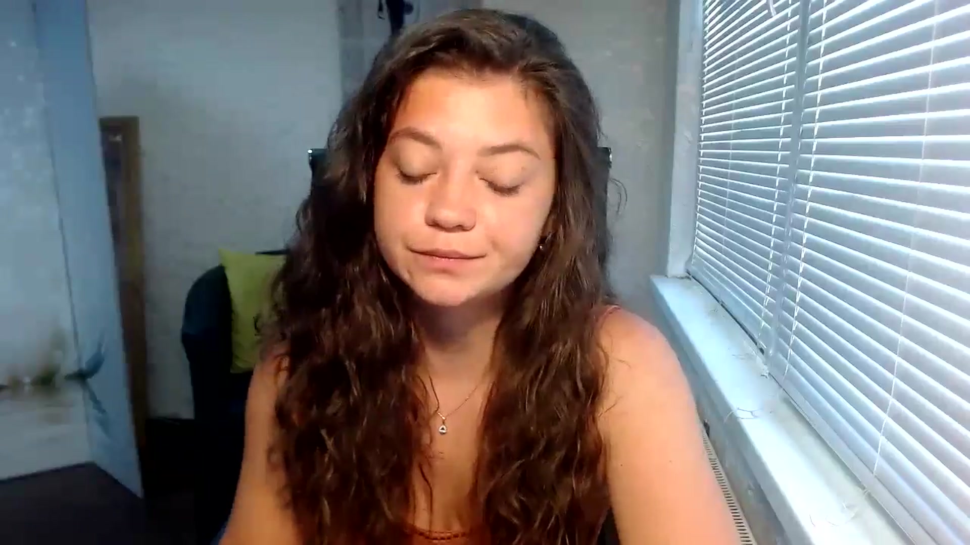 Gallery image thumbnail from SweetArinaA's myfreecams stream on, 09/09/2024, 14:00 image 6 of 20