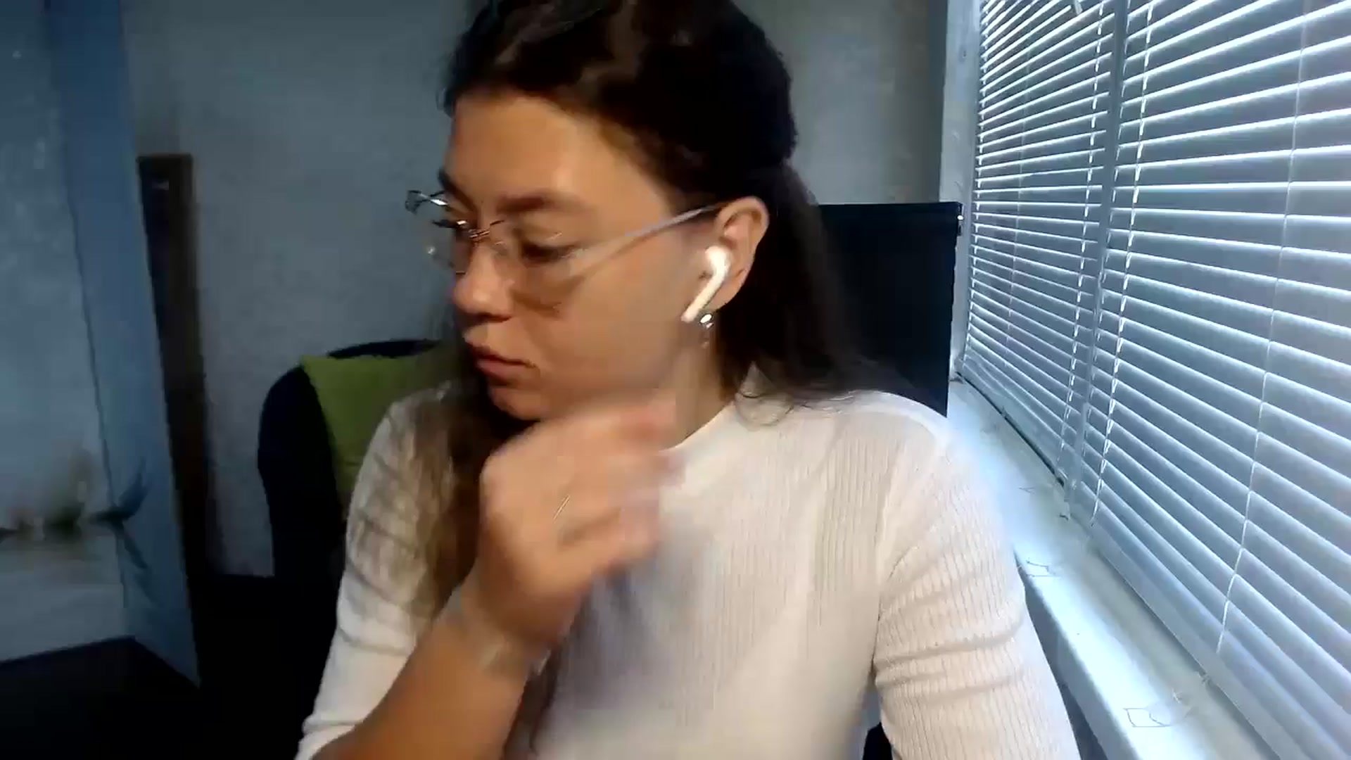 Gallery image thumbnail from SweetArinaA's myfreecams stream on, 09/10/2024, 09:15 image 1 of 20
