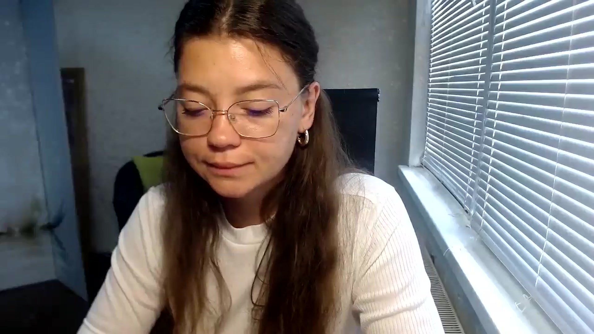 Gallery image thumbnail from SweetArinaA's myfreecams stream on, 09/10/2024, 09:15 image 12 of 20