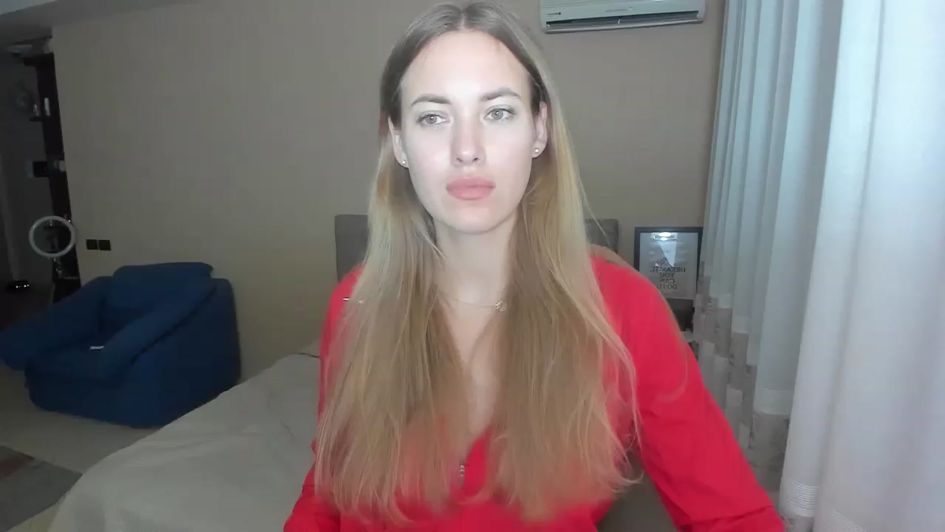 Gallery image thumbnail from SweetBlonde20's myfreecams stream on, 08/27/2023, 24:18 image 8 of 20