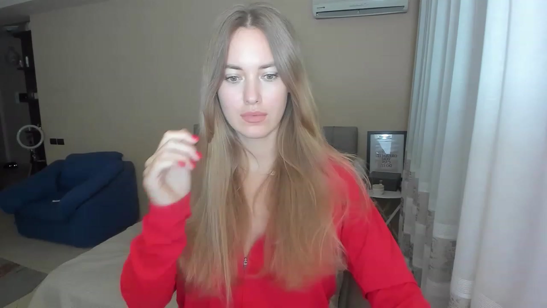 Gallery image thumbnail from SweetBlonde20's myfreecams stream on, 08/27/2023, 24:18 image 5 of 20