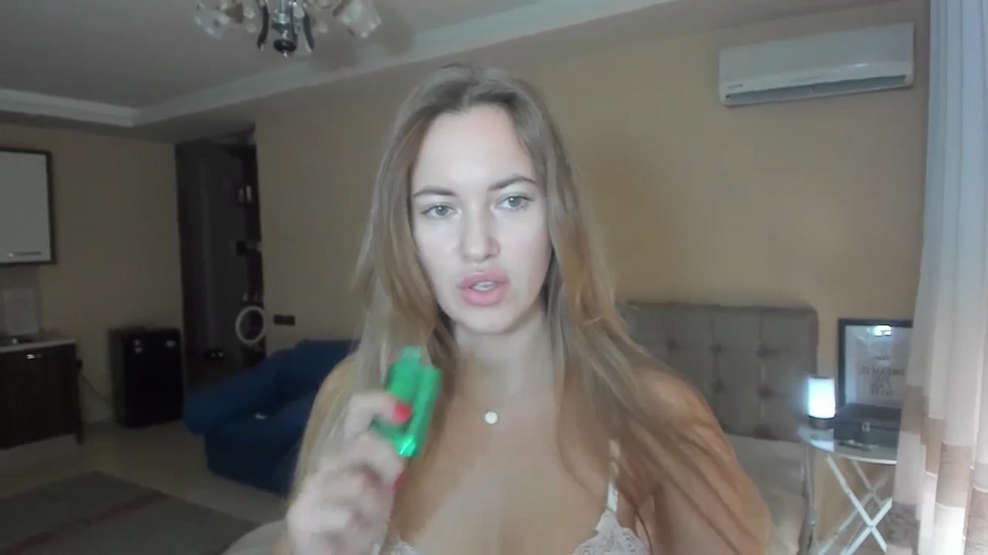 Gallery image thumbnail from SweetBlonde20's myfreecams stream on, 08/30/2023, 13:32 image 17 of 20
